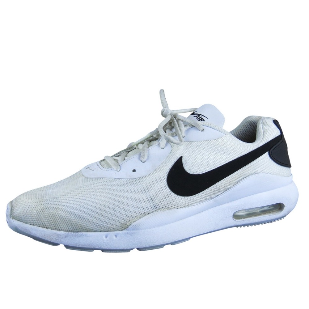 Nike Men Air Max Oketo Sneaker White Synthetic Size 11 Medium Used 2025